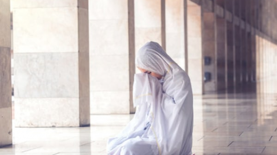 Jadilah Seperti Mereka yang Menangisi Umurnya Karena Allah