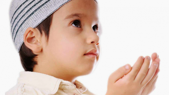 Sebelum Menuntut Keshalihan Anak